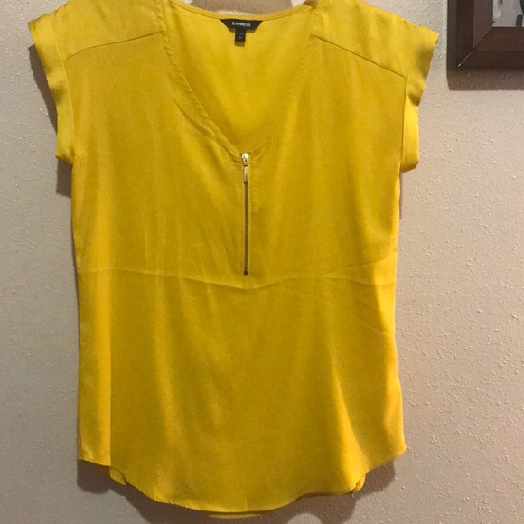 Express Tops - Express Shirt